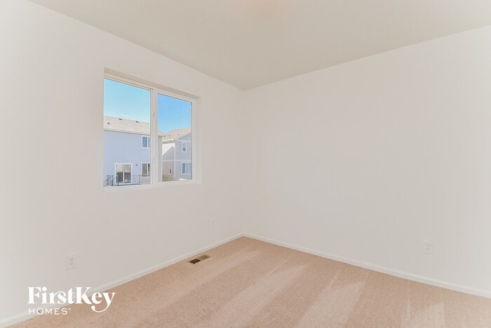 Building Photo - 10633 Luneth Dr