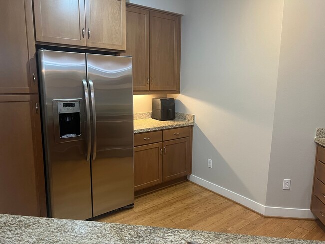 Building Photo - 2Bd/2Ba Bothell Condo