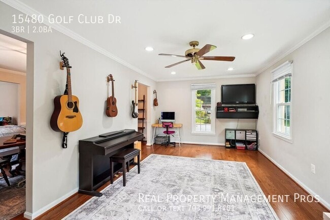 Building Photo - 15480 Golf Club Dr