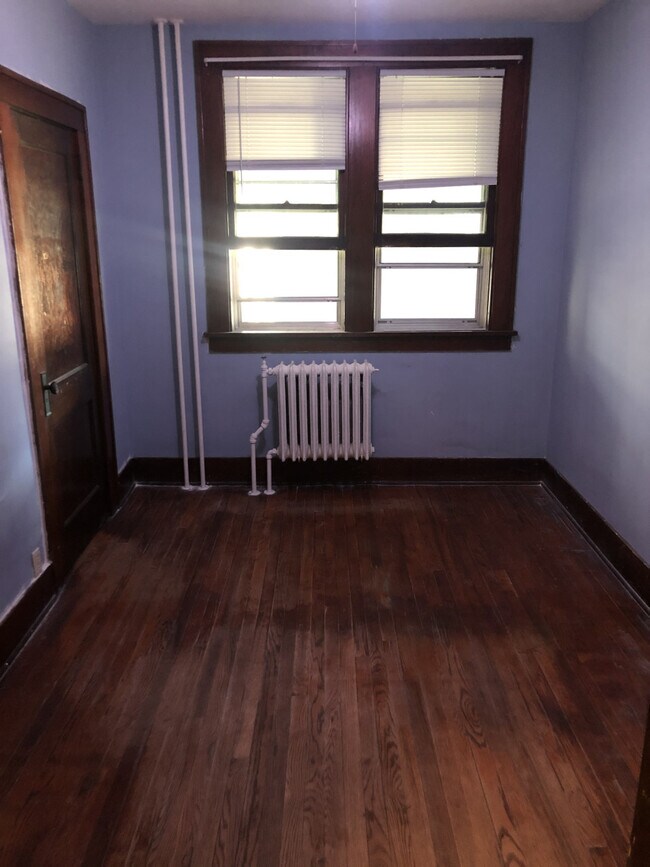 Building Photo - 2081 Garfield Ave