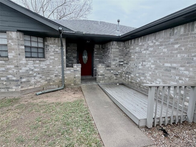 Building Photo - 2712 Monroe Ave