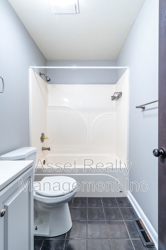 Building Photo - 6601 Bay Cir Dr