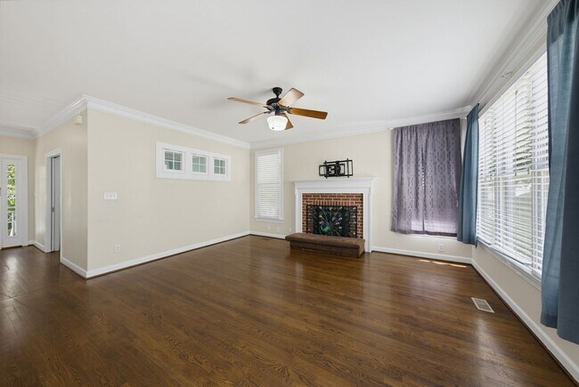 Building Photo - Southern Charm Meets Everyday Entertainment and Convenience!