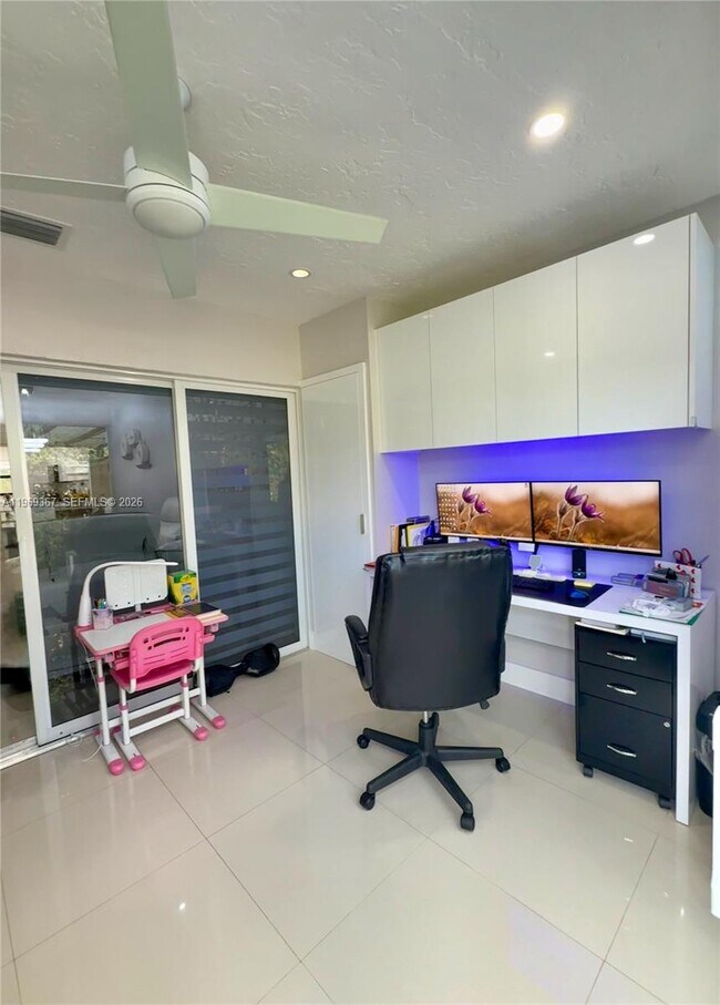 Building Photo - 14911 SW 88th Terrace