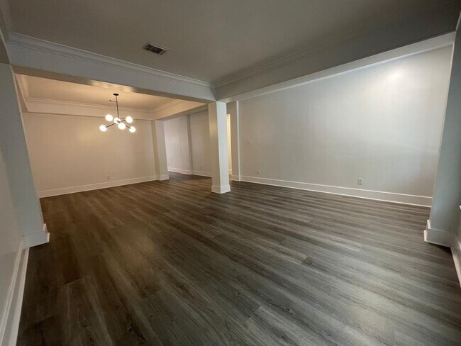 Building Photo - 16735 Sonoma Del Norte Dr
