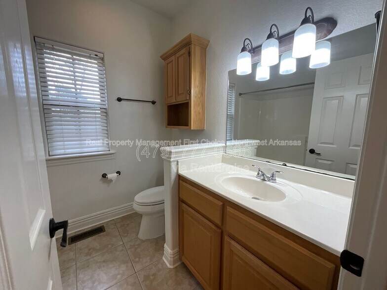 Building Photo - 1 Dent Ln