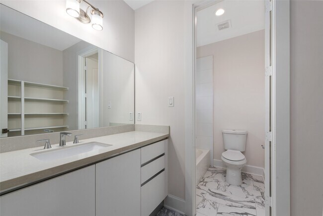 Building Photo - 9406 Glenfield Ct