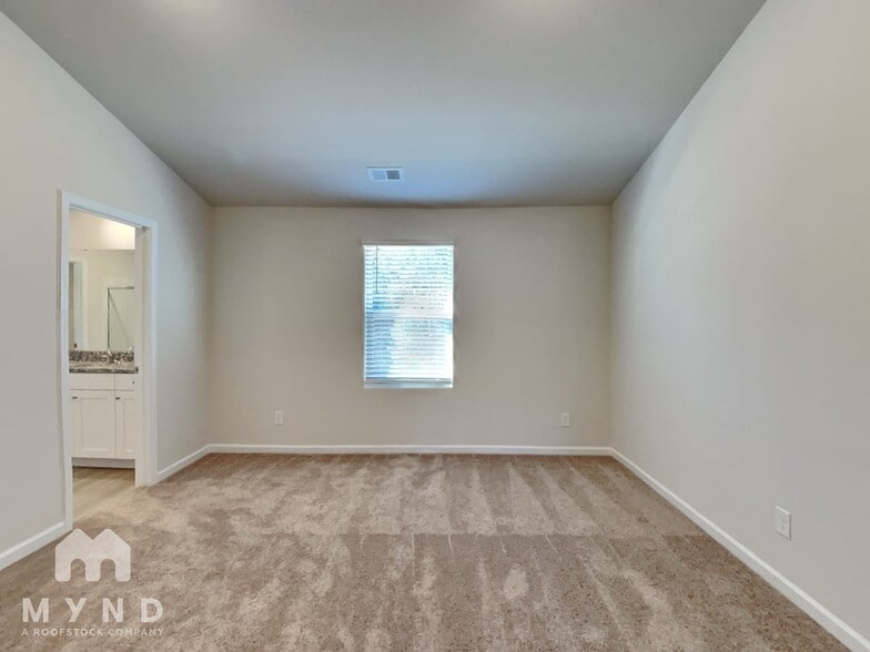 Building Photo - 108 Taverners Ln