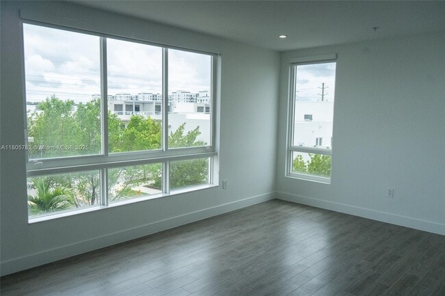 Building Photo - 10360 NW 64th St