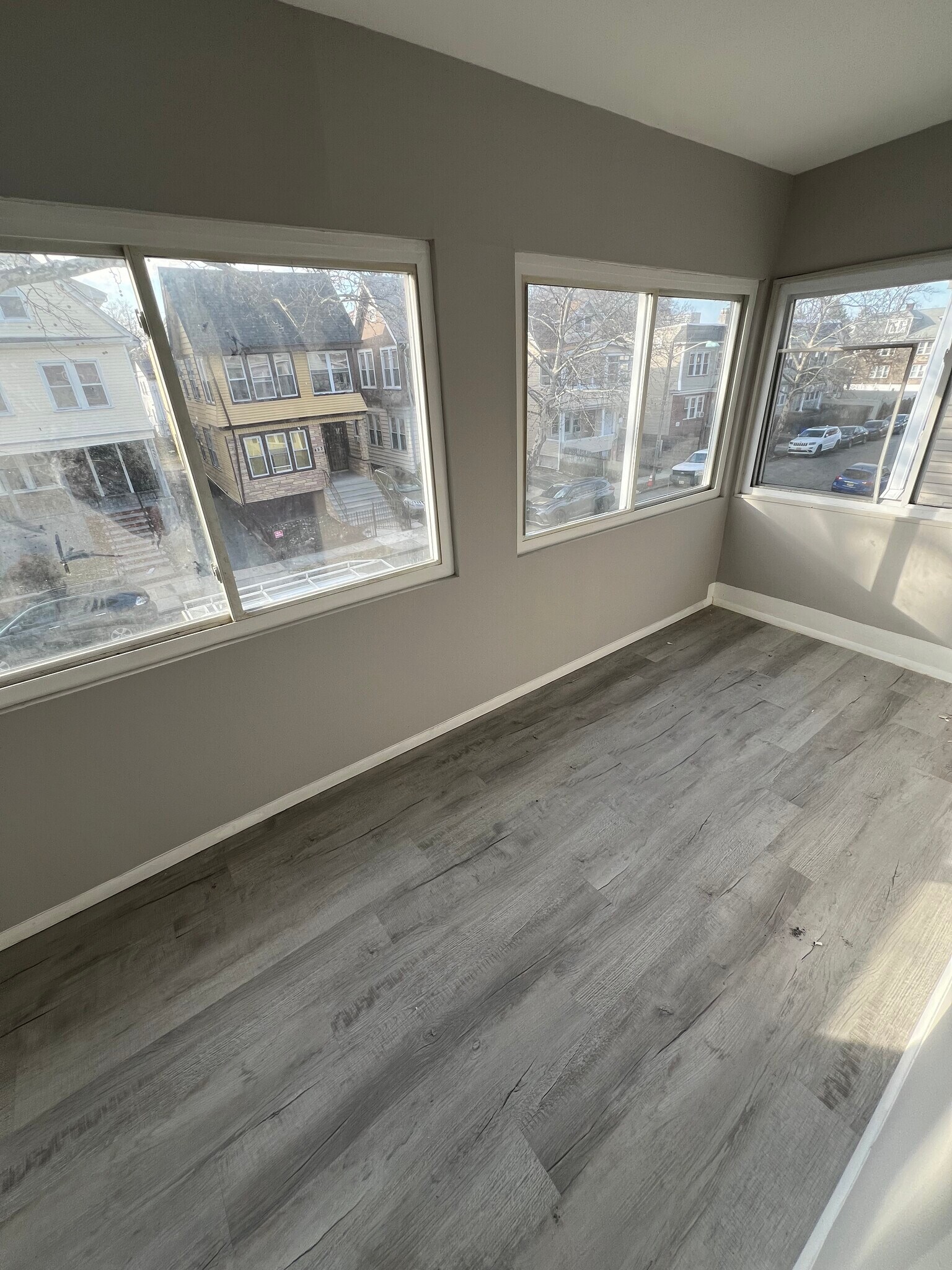 Building Photo - 456 Norwood St