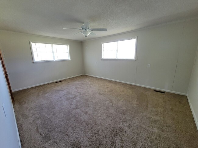 Building Photo - Home in Nashville GA