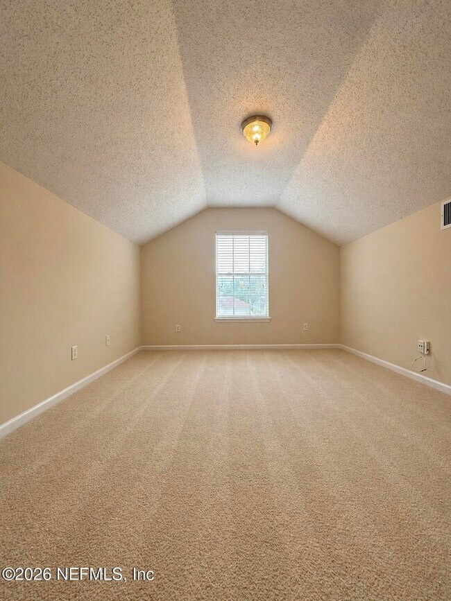 Building Photo - 3150 Highland Grove Dr