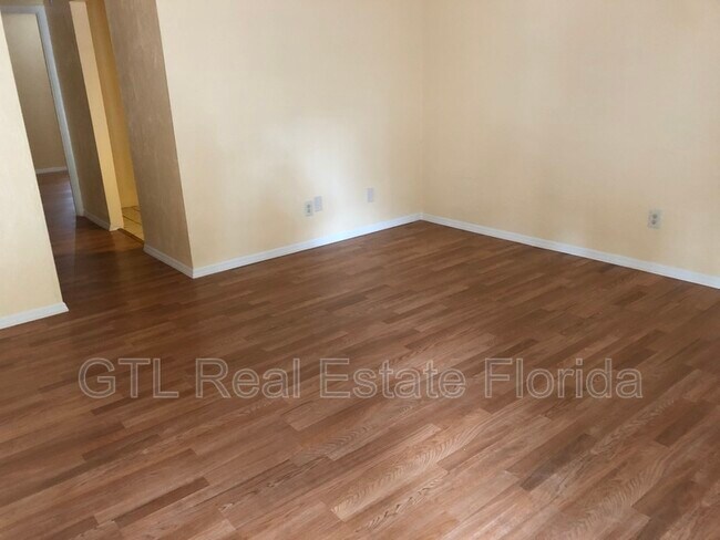 Building Photo - 1625 Espanola Ave