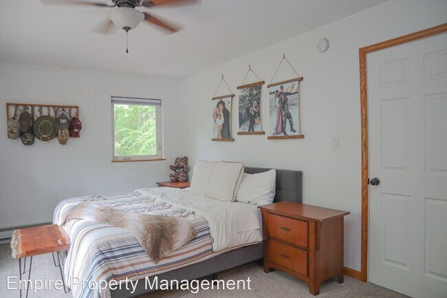 Building Photo - 3 br, 3 bath House - 2700 Roland Road