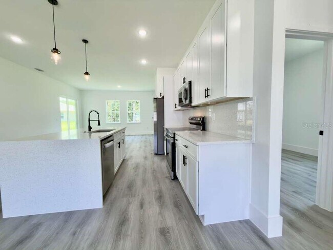 Building Photo - 15775 SW 59th Avenue Rd