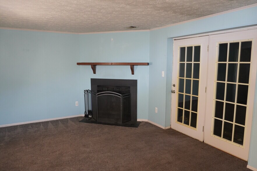 Building Photo - 5 Castlebar Ct