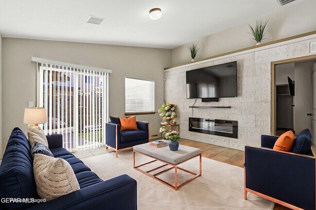 Building Photo - 12776 Tre Maximiliano Ave