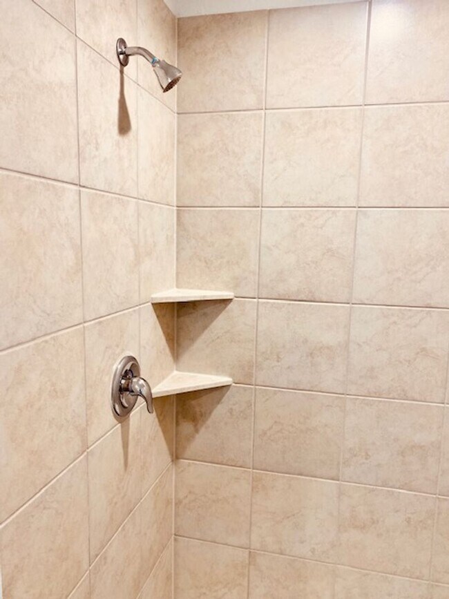 Building Photo - . BEAUTIFUL BRAND NEW 3 BEDROOM BATH HOME ...