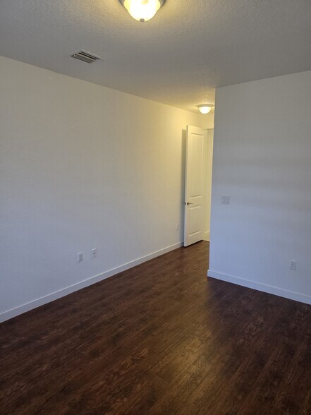Building Photo - 10965 SW 169th Ter