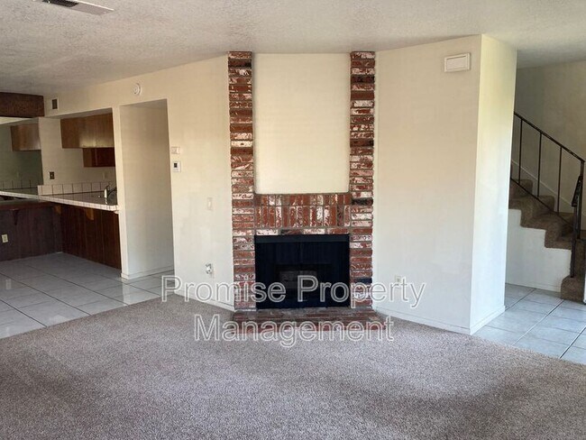Building Photo - 274 Riverview Way