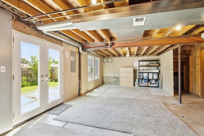 Building Photo - 7950 S Garrison Ct