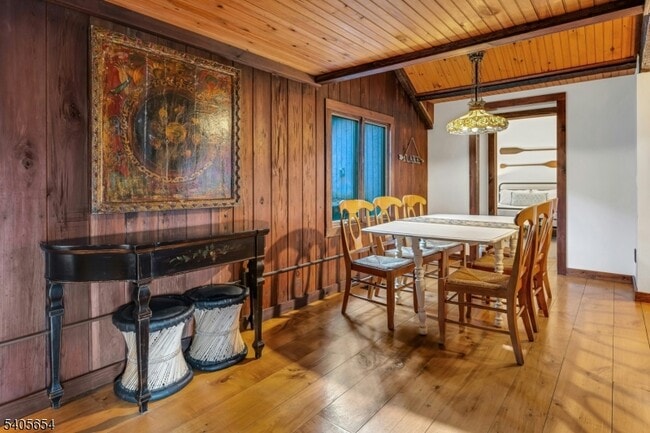 Building Photo - 7 Hillside Rd