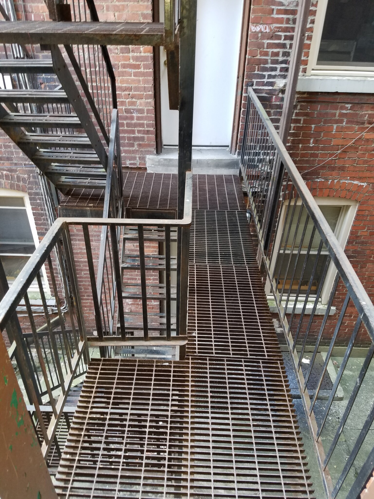 Fire Escape - 338 Joncaire St