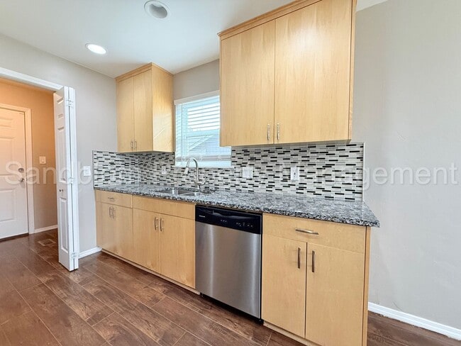 Building Photo - For Lease | Broken Arrow | Available Now!