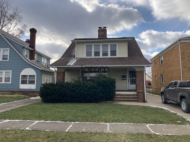 Building Photo - 3435 Brookview Blvd