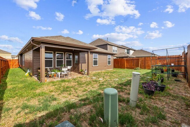 Building Photo - 15111 Longleaf Frst Dr