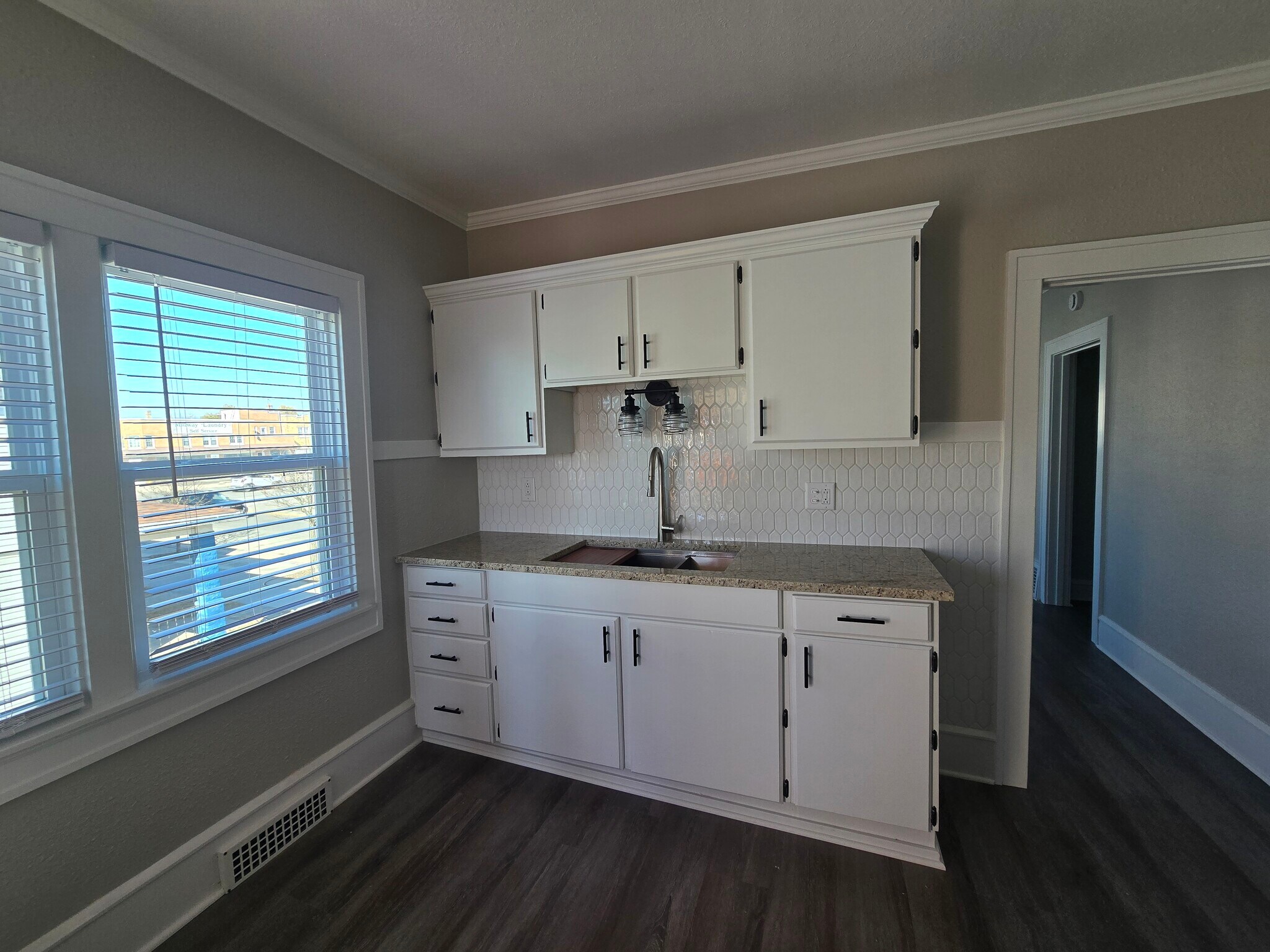 Kitchen - 1323 Michigan Ave