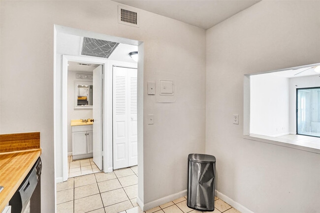 Building Photo - 9273 SW 8th St