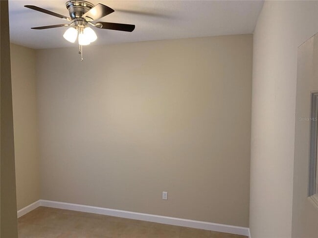 Building Photo - 711 Bluebill Pl
