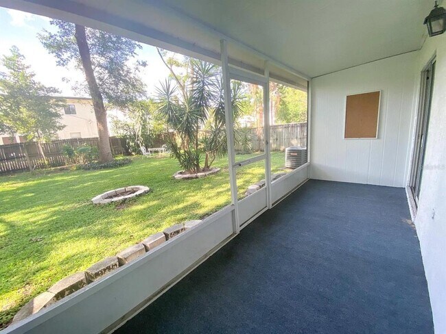 Building Photo - 2805 E Washington St