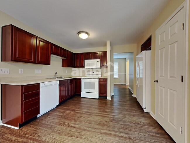 Building Photo - 1081 Riverwalk Ct