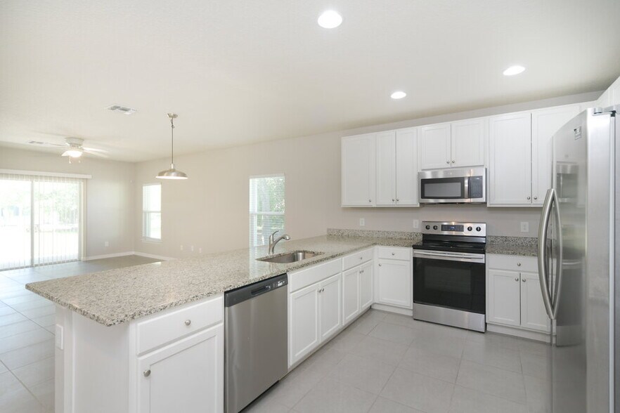 Building Photo - 326 Caldbeck Way