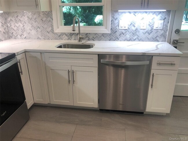 Building Photo - 3213 S Shelley St