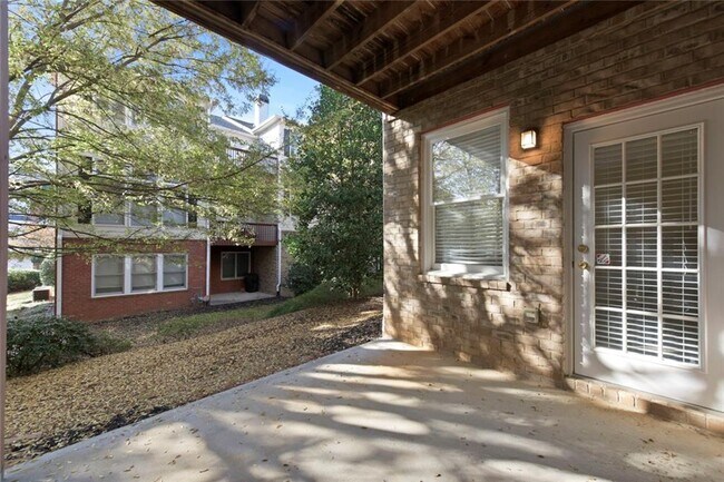 Building Photo - 5826 Riverstone Cir