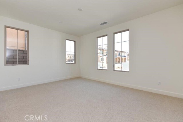 Building Photo - 8 Last Bloom