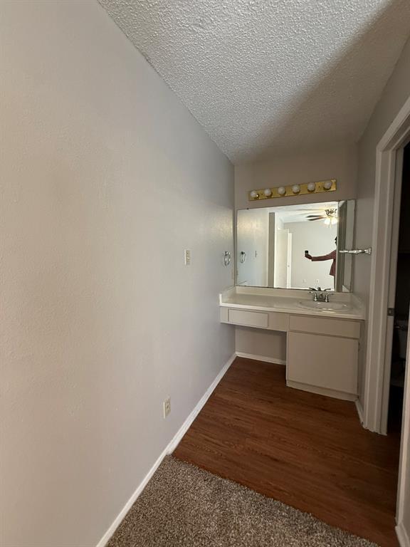 Building Photo - 12812 Tomanet Trail