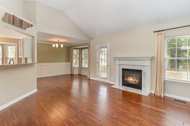 Building Photo - Franklin Home For Lease