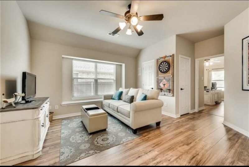 Building Photo - 2902 Aurora Mist Dr