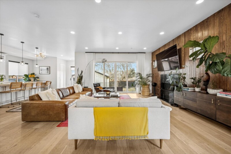 Building Photo - 4664 Elm Ct