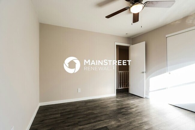 Building Photo - 3 Bedroom Pet-Friendly Home in Aurora, CO with Main Street Renewal