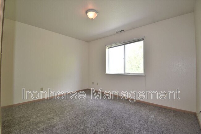 Building Photo - 2491 Wheeler Dr