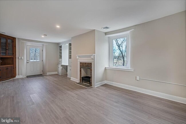 Building Photo - 57 S Limekiln Pike