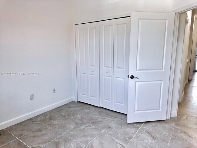 Building Photo - 7905 SW 120th Ave