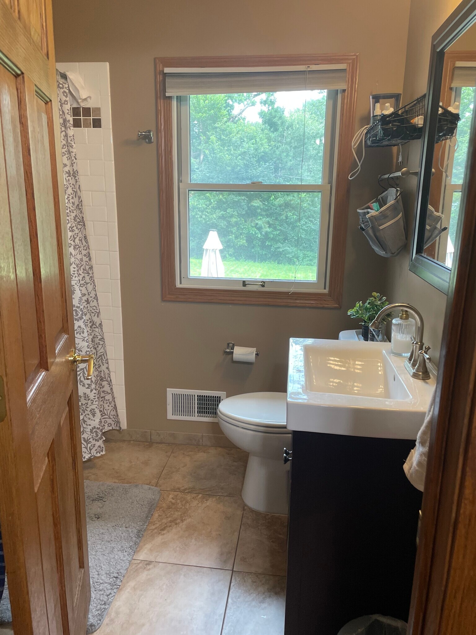 Upstairs bathroom - 10909 Russell Ave S