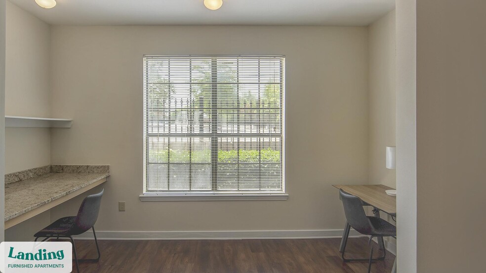Building Photo - 205 Pasadena Pl