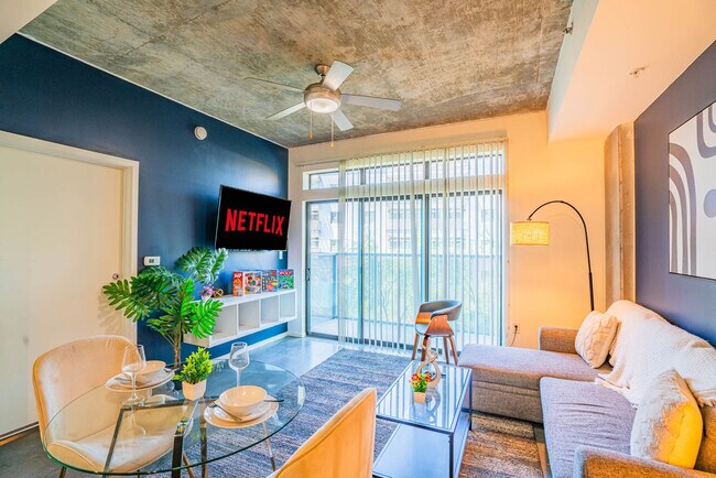 Primary Photo - 913 N 3rd St